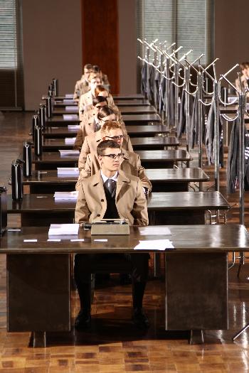 prev_thom_browne115