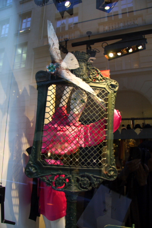 modepilot-lanvin-schaufenster-0011