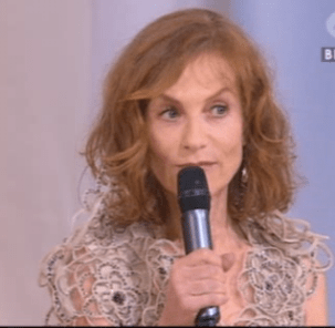 Modepilot-Isabelle-Huppert-Armani-Prive-Cannes-Festspiele-Fashion