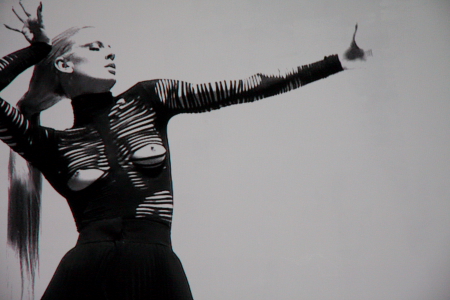 gareth-pugh-pap-aw0910-copyright-markert-68