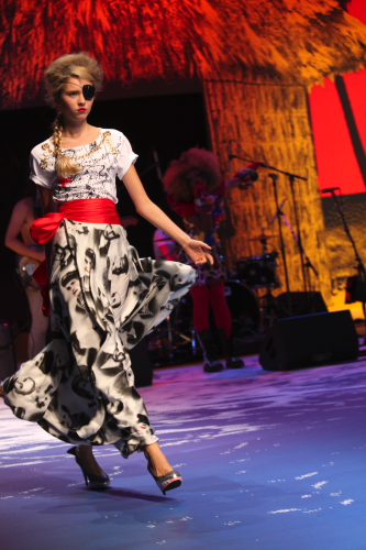 modepilot-castelbajac-piraten-sommer-2010-ete-paris-fashion-week