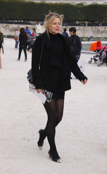modepilot-julia-von-boehm-schwanger-paris-fashion-week-mode-blog-die-schwangere-wahrheit-oktober-2009