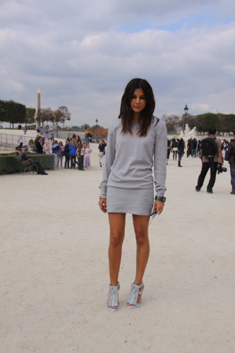 modepilot-streetstyle-paris-fashion-week-mode-blog-schuhe-glitzer-enges-kleid