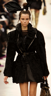 louis-vuitton-swakara-modepilot1