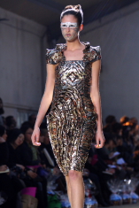 manish-arora-pap-aw-0910-copyright-markert-235-modepilot-Festtage-Winter 2009-Trend-Looks-Mode-Fashion-Blog Manish Arora