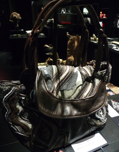 modepilot-jamin-puech-tasche-perlenbestickt-weihnachten-2009-fashion-blog