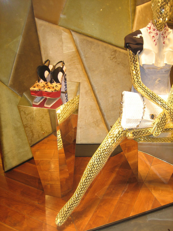 img_9745-modepilot-blog-florenz-miu-miu-schaufenster