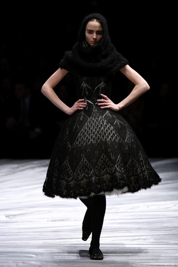 alexander_mcqueen_aw08_087-Alexander McQueen-Tod-Selbstmord-Nekrolog-Mode-Fashion-Blog-Modepilot AW 2008/09