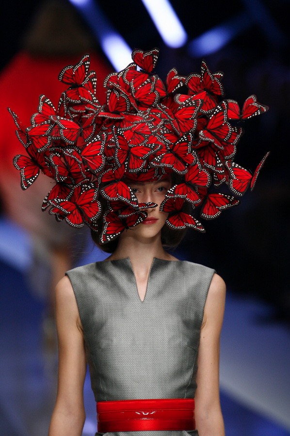 alexander_mcqueen_ss08_023-alexander_mcqueen_aw08_087-Alexander McQueen-Tod-Selbstmord-Nekrolog-Mode-Fashion-Blog-Modepilot Sommer 2008