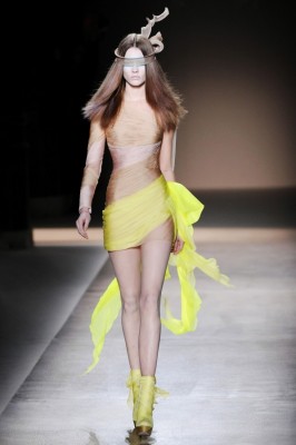 valentino-haute-Couture-Modepilot-Fashion-Blog-Sommer 2010
