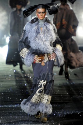 john_galliano_aw10_0049