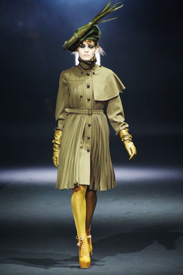 Modepilot-Fashionweek-Paris-Review-Mode-Blog-john_galliano_aw12_101