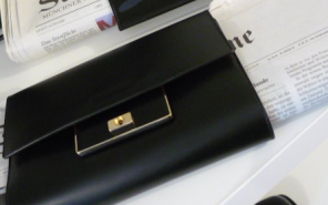 Jil Sander Zeitungen Clutch Modepilot