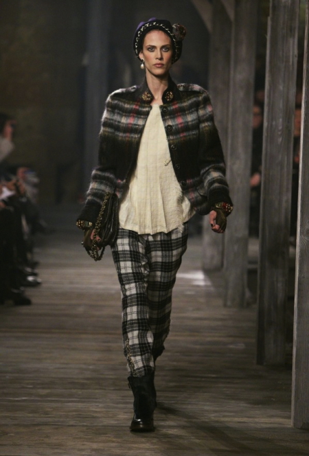 Modepilot-chanel_edinburgh_aw13_001-Mode-Fashion-Arts et Metiers-Mode-Blog