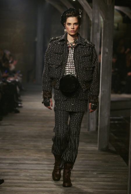 Modepilot-chanel_edinburgh_aw13_001-Mode-Fashion-Arts et Metiers-Mode-Blog