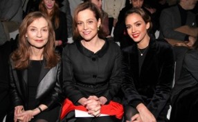 Isabelle Huppert, Sigourney Weaver et Jessica Alba by Saskia