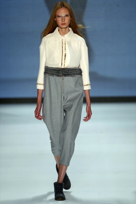 Modepilot-weiße Bluse-Sommer 2013-Mode-Blog-steven_tai_ss13_010 Modepilot-weiße Bluse-Sommer 2013-Mode-Blog