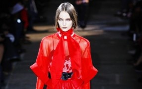 Givenchy: Riccardo Tisci bleibt