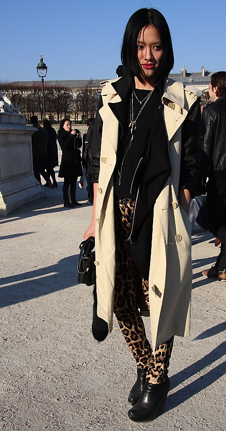 Modepilot-Streetstyle-Trenchcoat-Asiatin-Fashionweek-paris-Mode-Blog