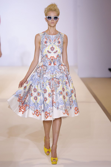 Modepilot-Trend-Kleider-weitschwingend-50er-Fashionweek-Paris-Mode-Blog-Temperley London