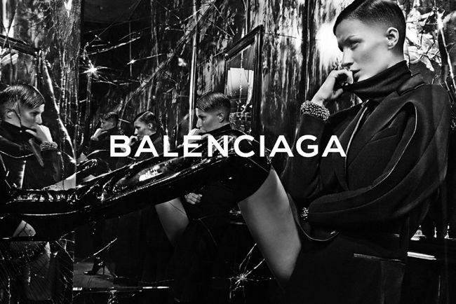 gisele Bündchen kurze Haare short hair balenciaga