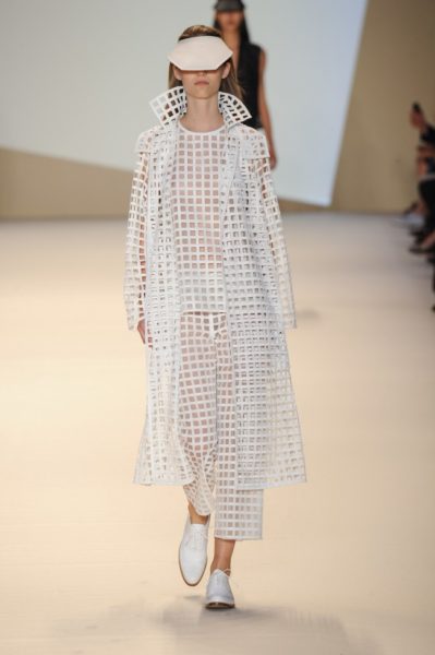 Akris SS 2015 cage gitter