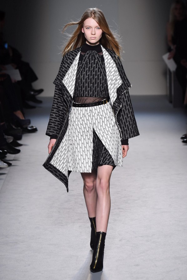 roland_mouret_aw15_0001