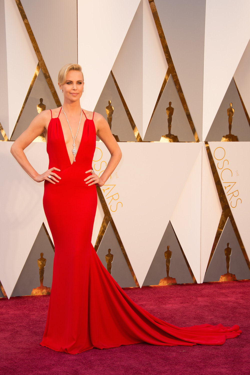 Charlize Theron oscars 2016 dress kleid modepilot designer