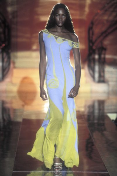 Gianni Versace Naomi Campbell Catwalk 90ies Modepilot