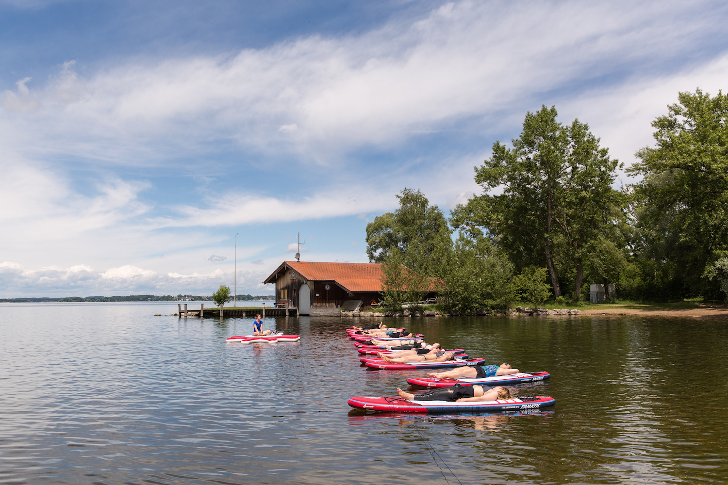 Stand up paddling yoga chiemsee modepilot