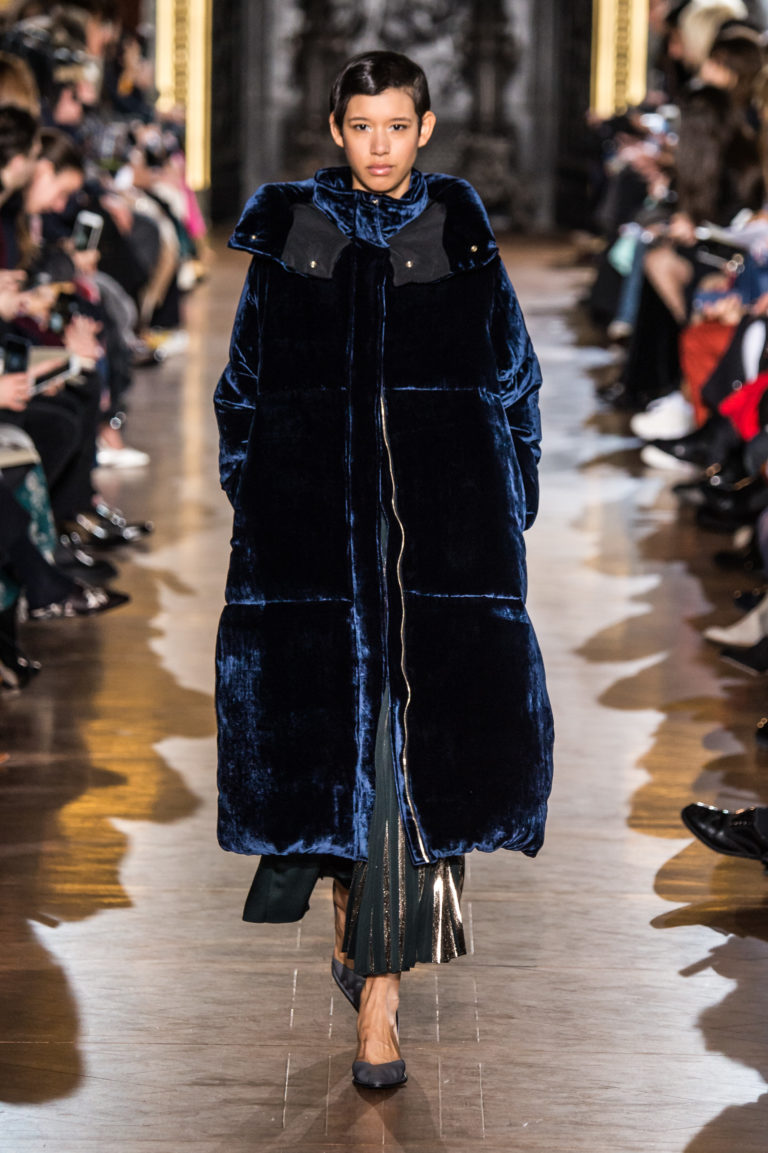 trend daune pufferjacket designer catwalk laufsteg