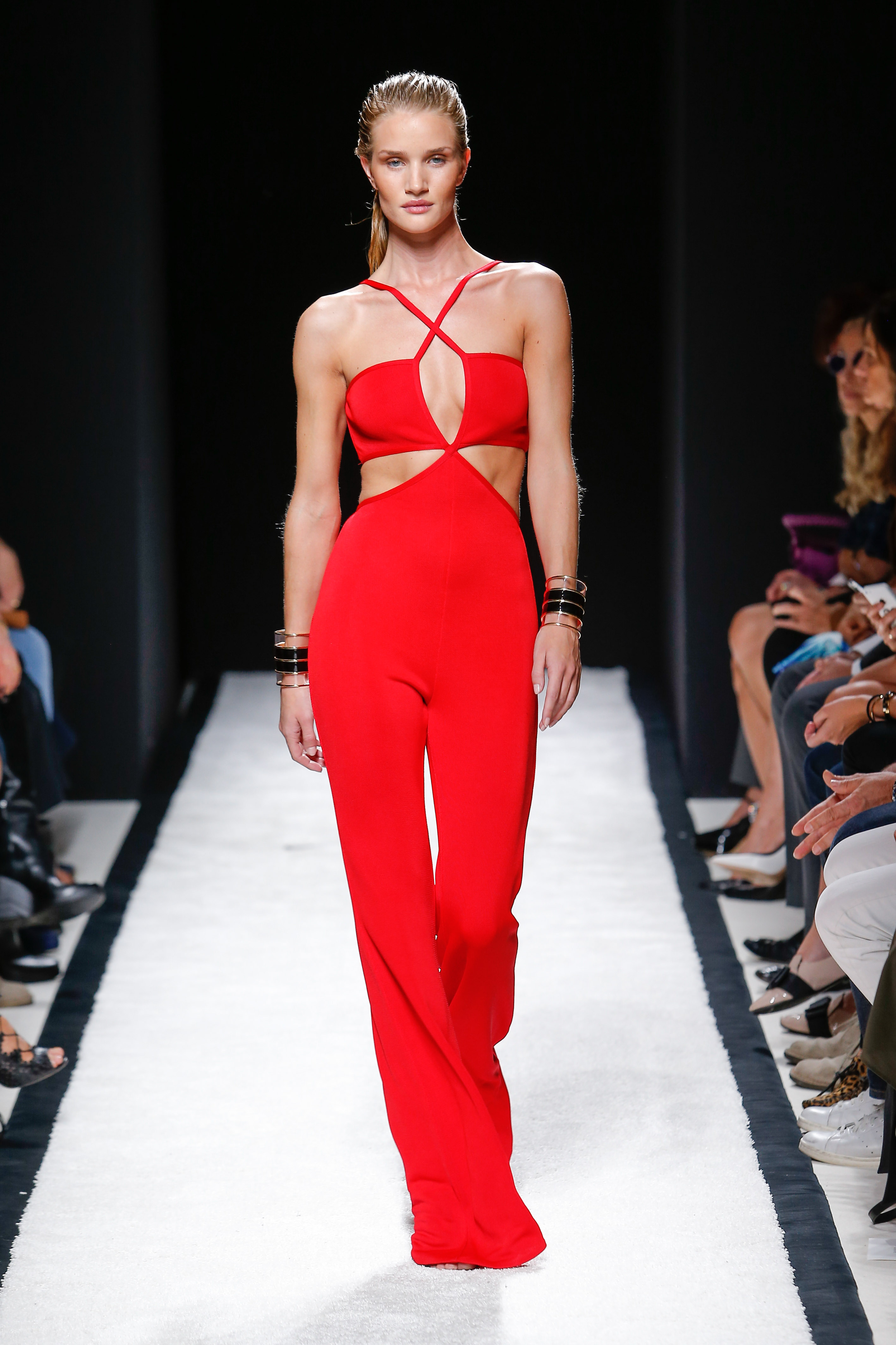 Rosie Huntington-Whiteley Laufsteg catwalk für Balmain Spring/Summer 2015 Modepilot