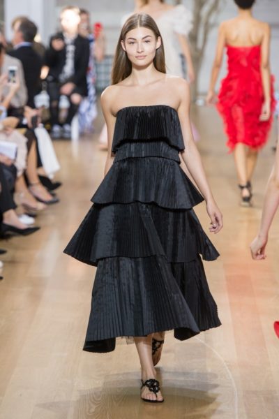 Oscar de la Renta Modepilot Sommer 2017 Trends