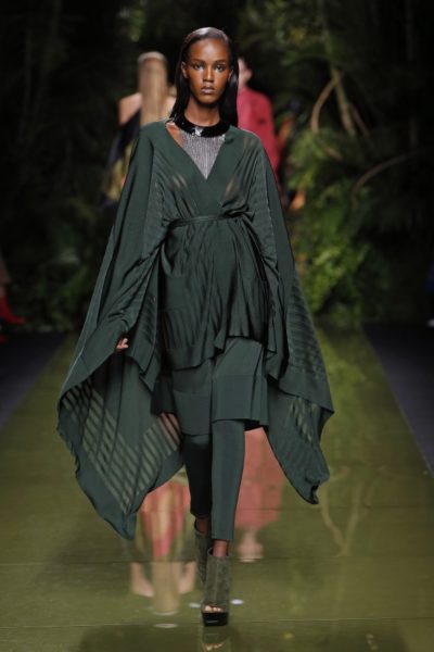 Balmain Modepilot Trendfarben Sommer 2017 Gruen