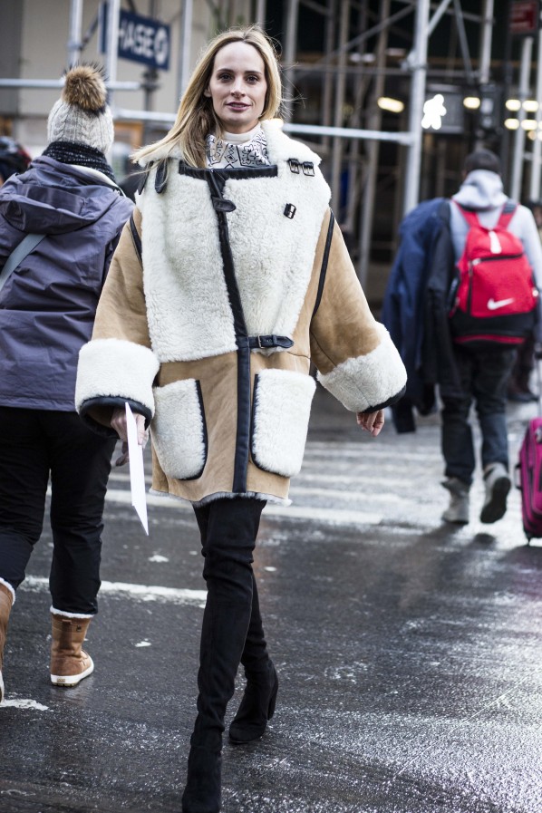 Modepilot Street Style no handbag ohne Handtasche