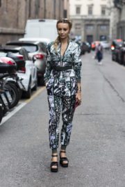 Street style Mailand Milano Milan Blazer belt Modepilot winter 2017