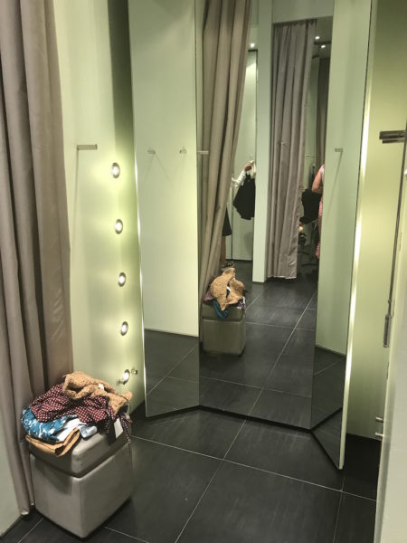 Prada Outlet grosse Kabine Modepilot