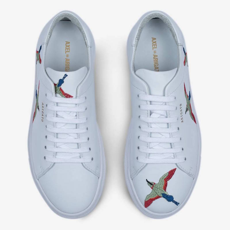 Axel Arigato Vogelstickerei weiss Modepilot Sneaker