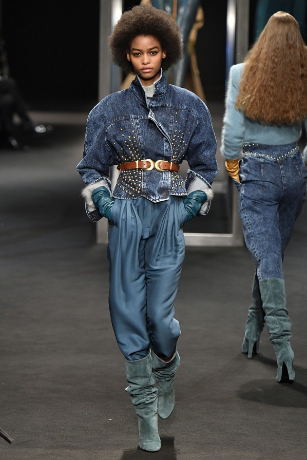 Starker Look bei Alberta Ferretti