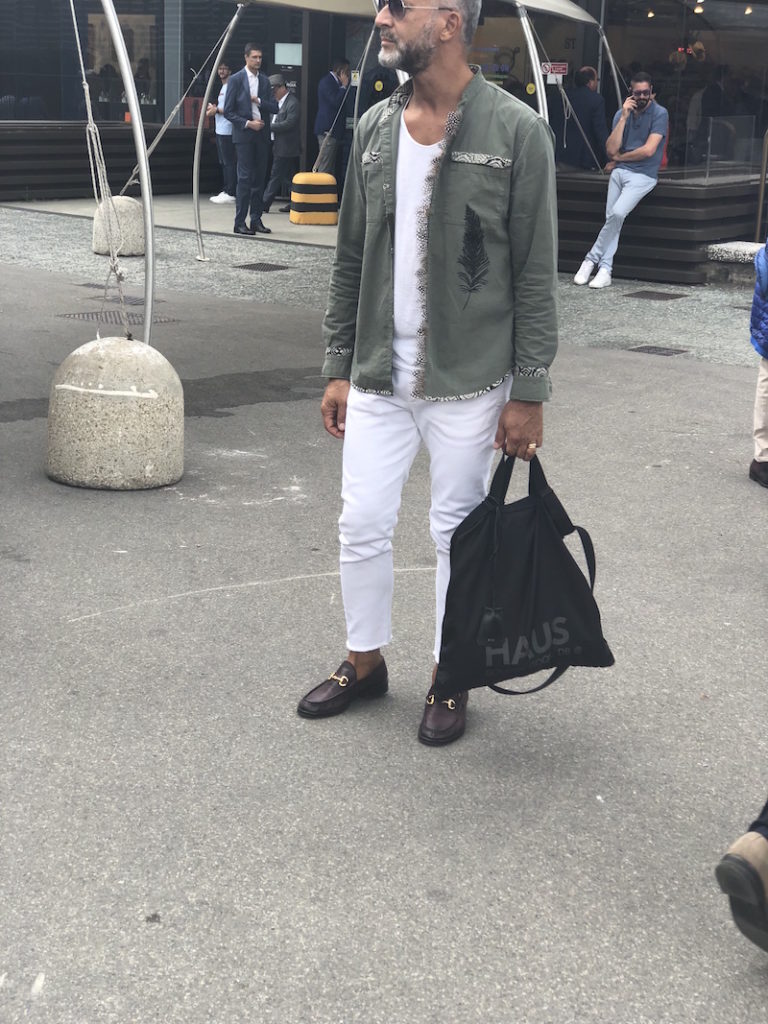 weisse Hosen Street Style Florenz Italien Modepilot