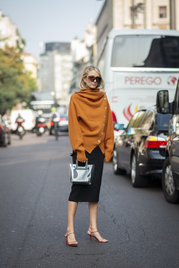 Leonie Hanne in Max Mara