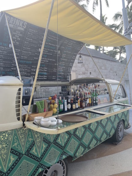 Happy Hour Bar Avani Resort Modepilot