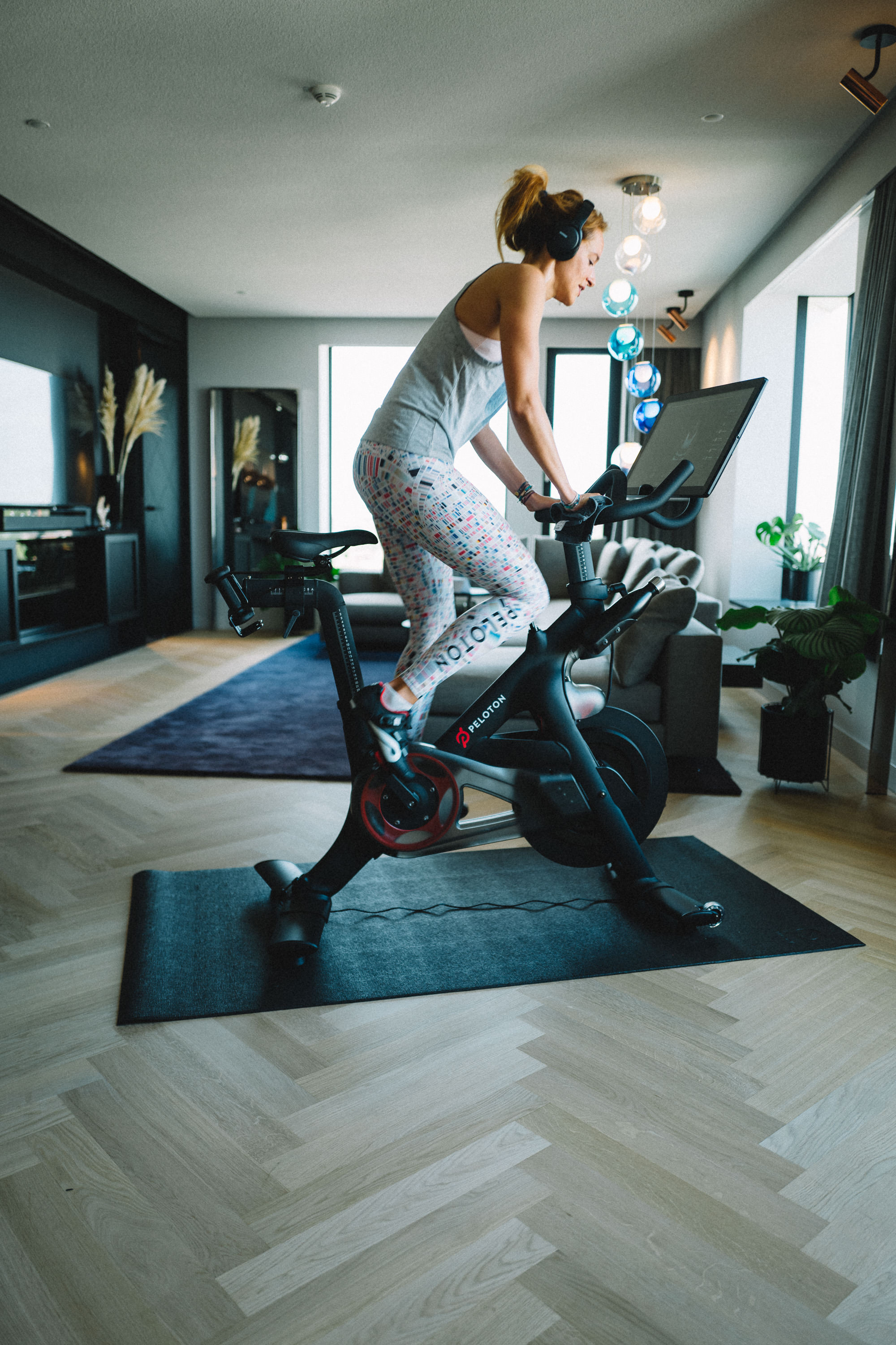 Kathrin beim Training Modepilot Peloton