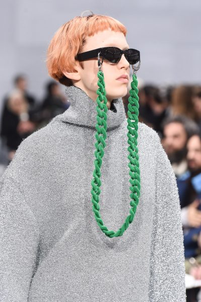 Balenciaga Modepilot Brillenkette 2016