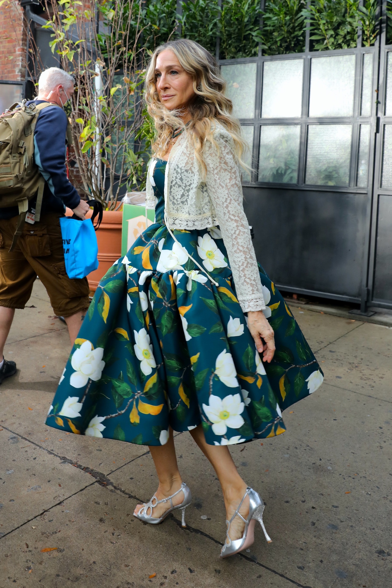 Carrie Bradshaw And Just Like That Styling Modepilot
