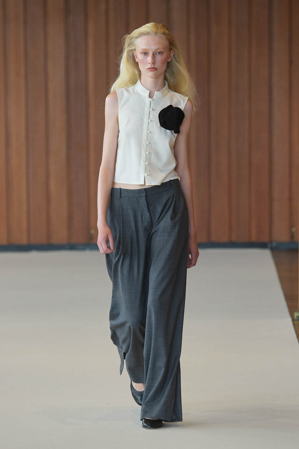 The Garment Blumenbrosche Modepilot 