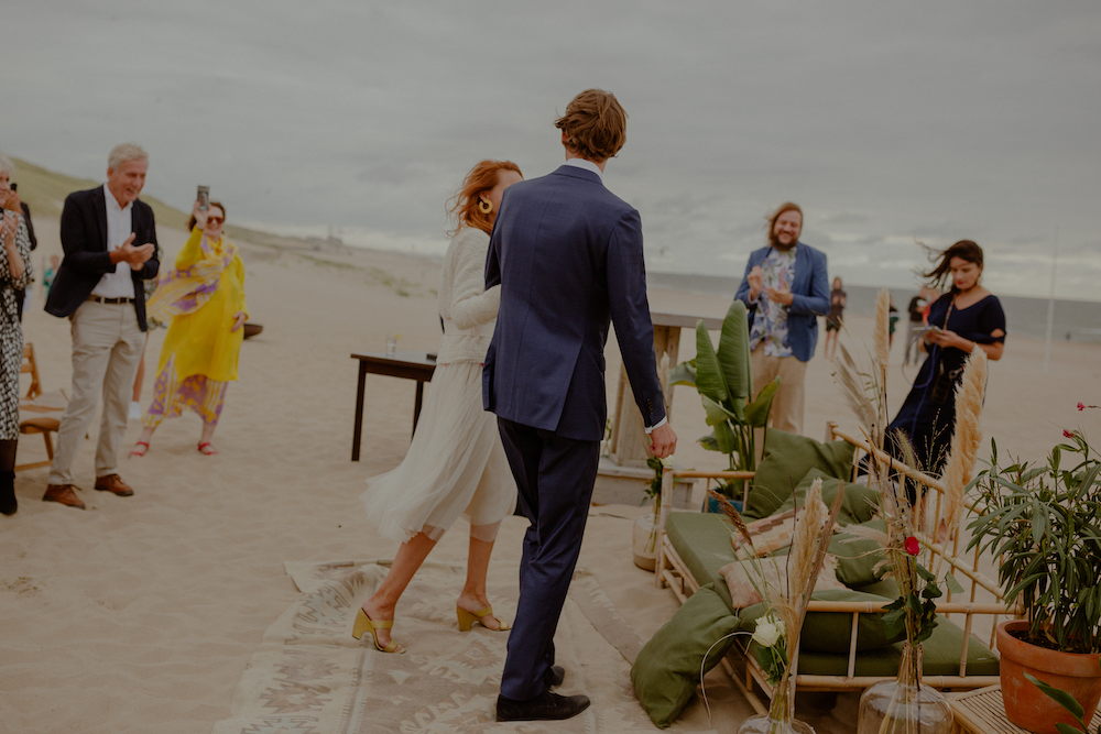 Goldene Schuhe zum Hochzeitskleid Modepilot