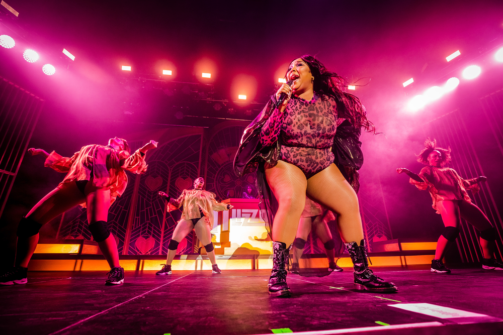 Lizzo Modepilot Konzert Auftritt Amsterdam Bodyshaming