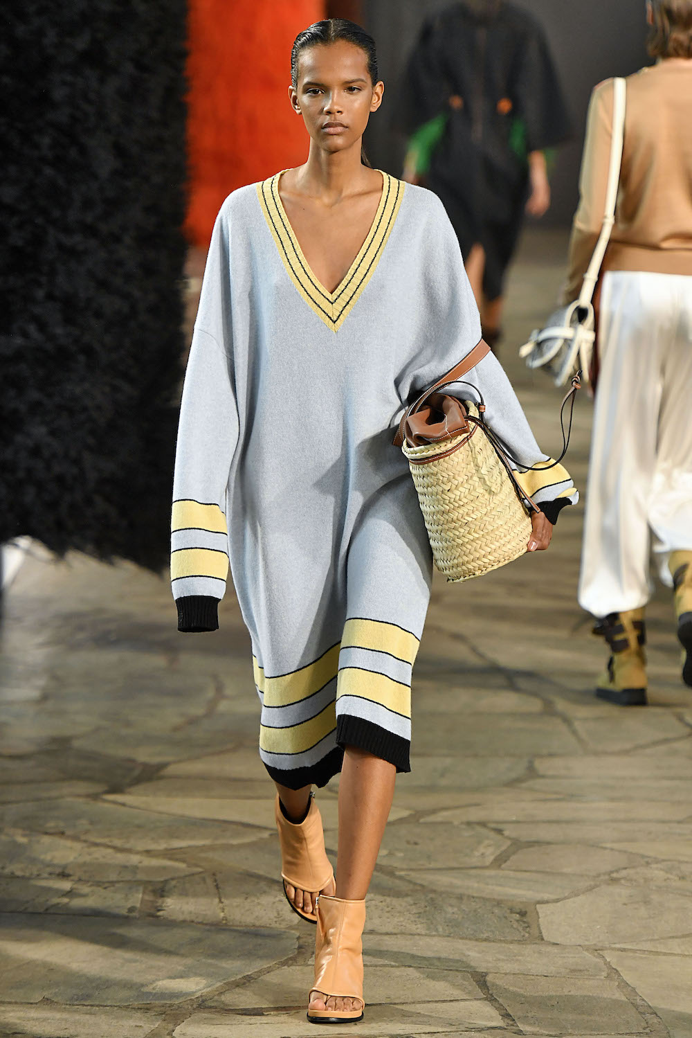 Loewe Basket Bag Runway Catwalk Modepilot