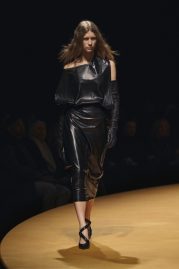 Trends 2025 Lederkleid